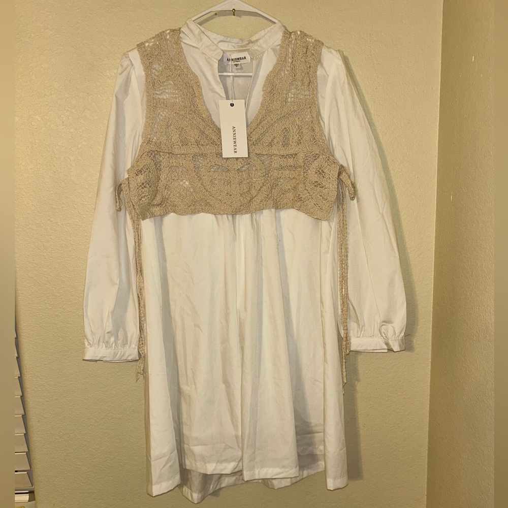 NWT- Marlow White Long Sleeve dress with removable Crochet Vest - Picture 4 of 9